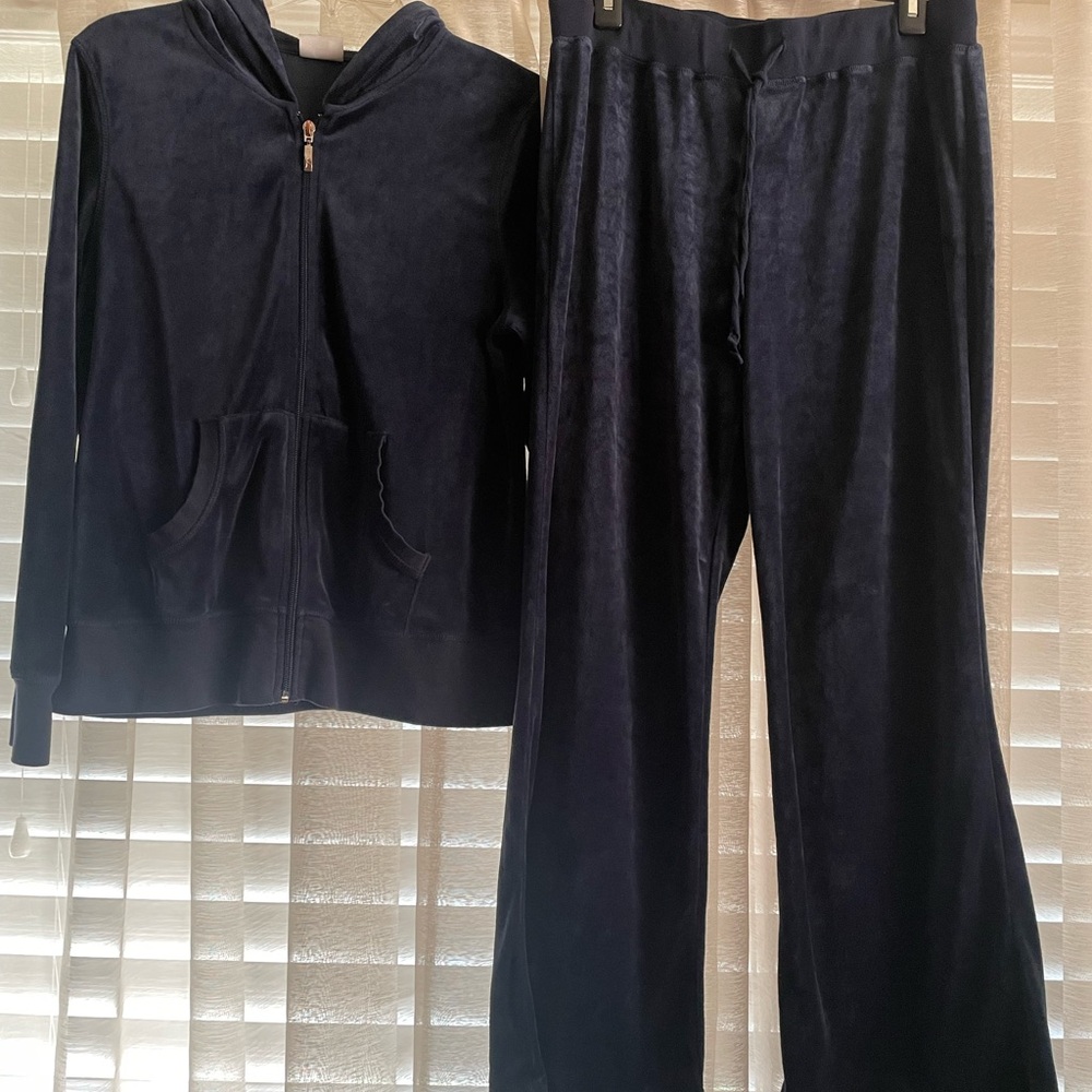 Danskin Women's Dark Blue Velour Jogger set Size M